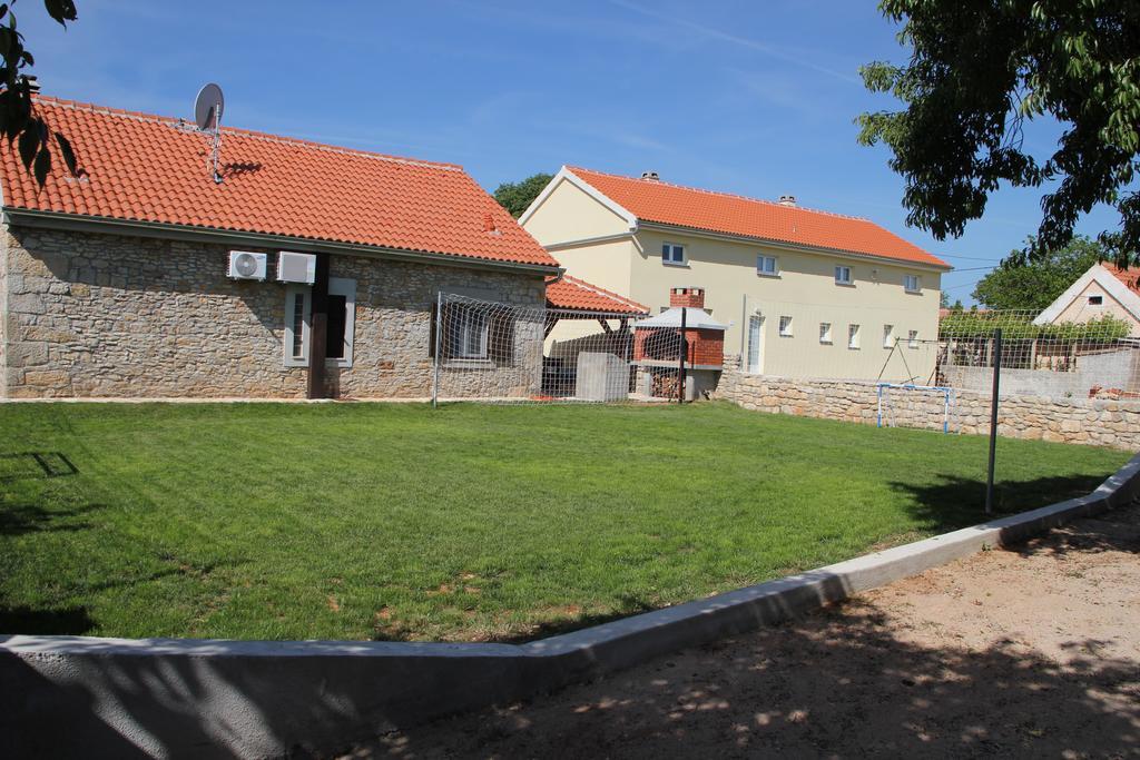 Rural House Gluic Bogatić Quarto foto